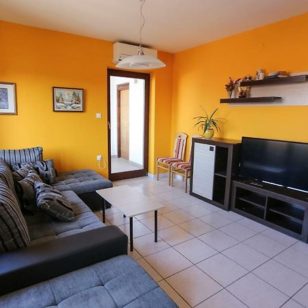 Apartment Sunny Place Pula Dış mekan fotoğraf